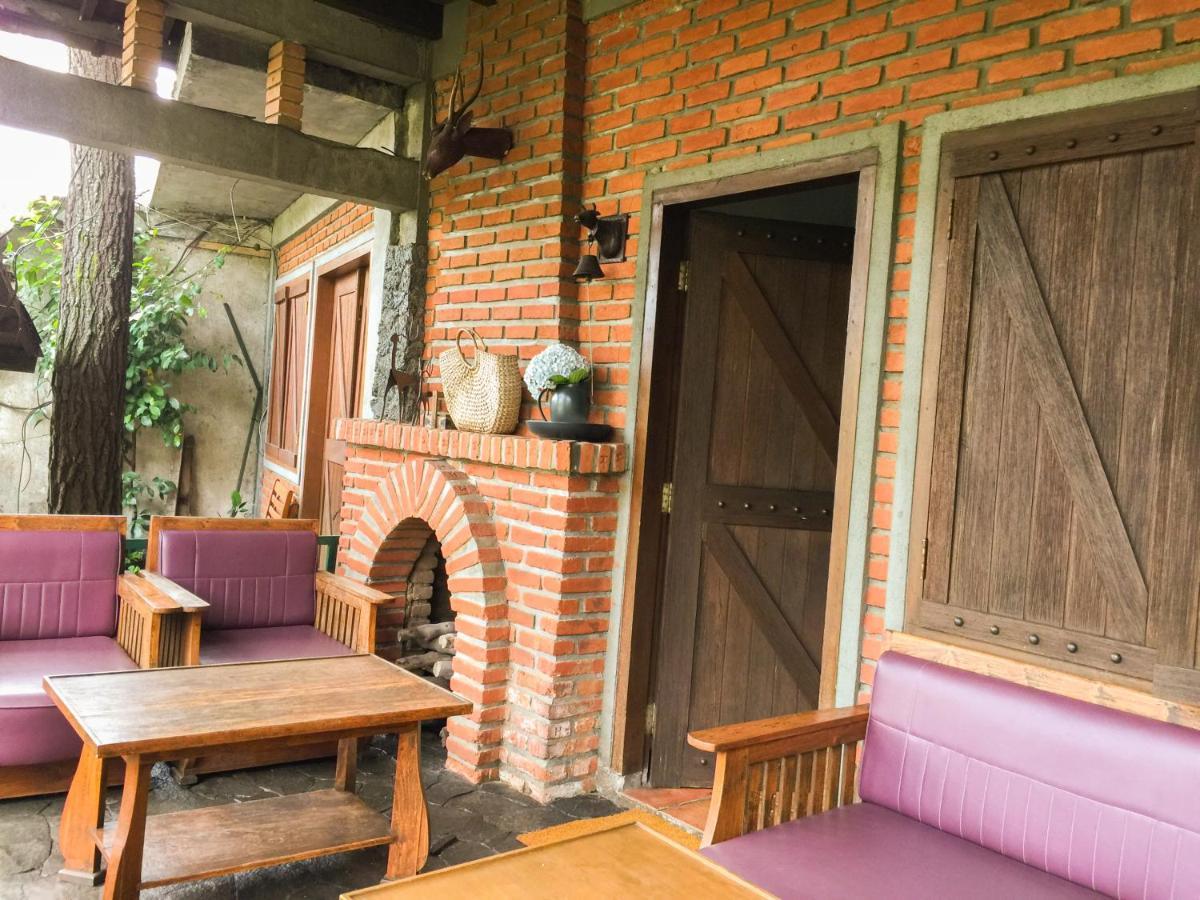 草莓之家有机农场和家庭小屋假日公园 伦邦 外观 照片