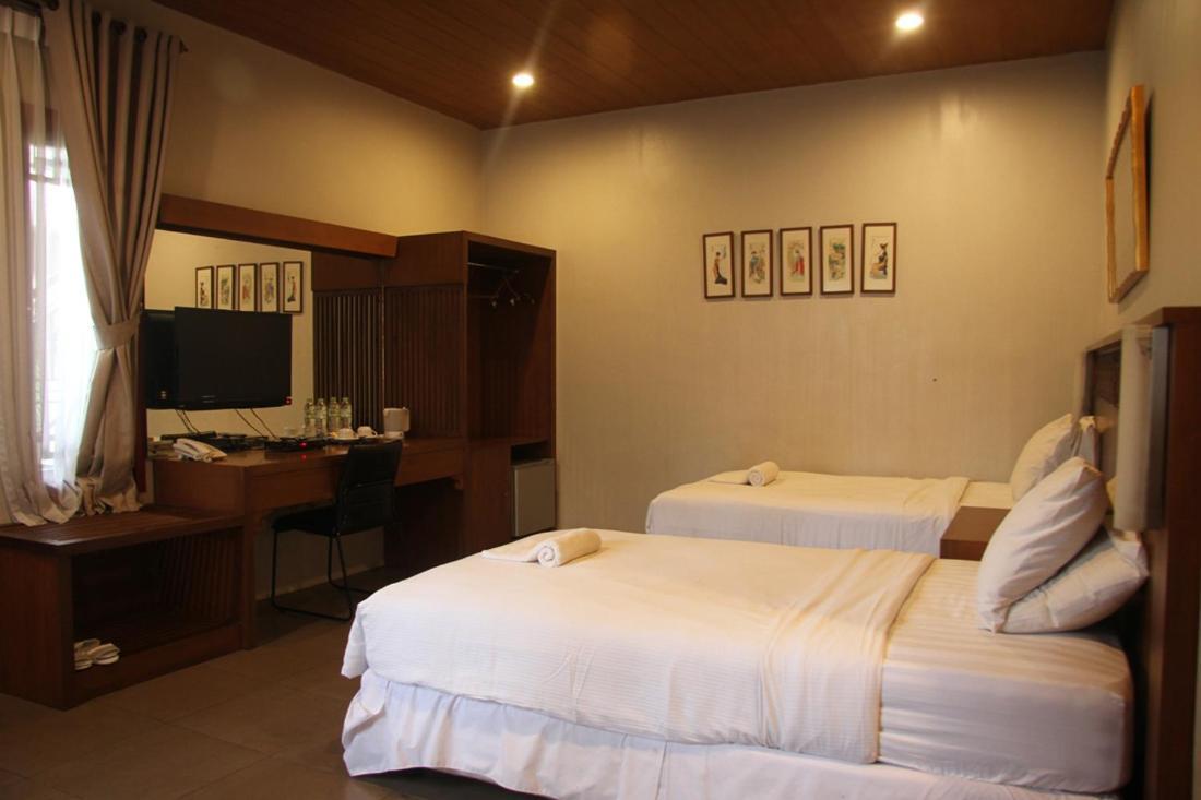 草莓之家有机农场和家庭小屋假日公园 伦邦 外观 照片
