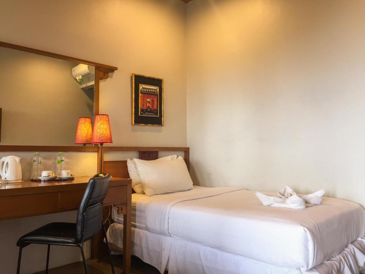 草莓之家有机农场和家庭小屋假日公园 伦邦 外观 照片